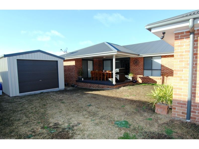 37 McGuire Drive, Goulburn NSW 2580