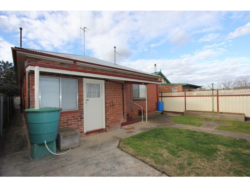 8 Arnheim Street, Goulburn NSW 2580