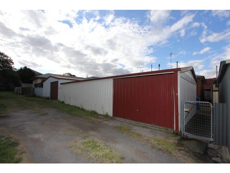 8 Arnheim Street, Goulburn NSW 2580