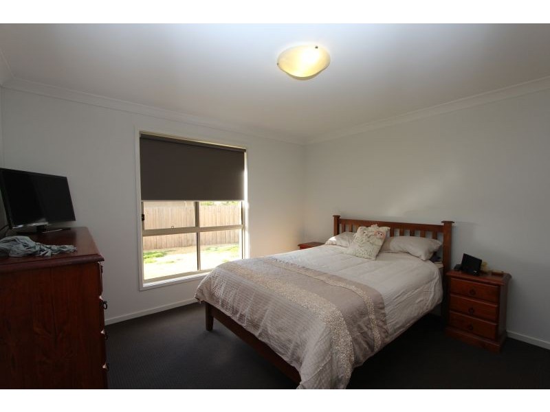 8 Clure Place, Goulburn NSW 2580