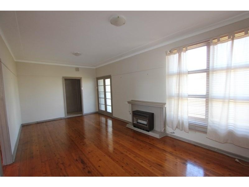3 Wyatt Street, Goulburn NSW 2580