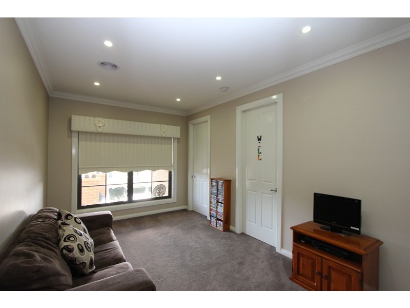 3 Mewburn Drive, Goulburn NSW 2580