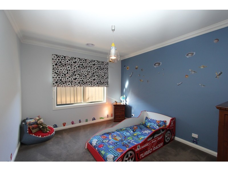 3 Mewburn Drive, Goulburn NSW 2580