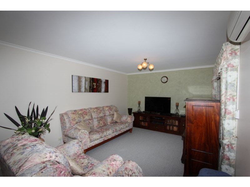 5 Leeson Street, Goulburn NSW 2580