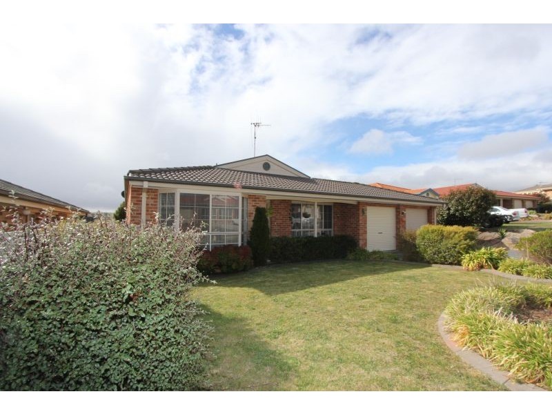 6 Joanna Place, Goulburn NSW 2580