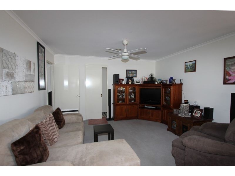 6 Joanna Place, Goulburn NSW 2580