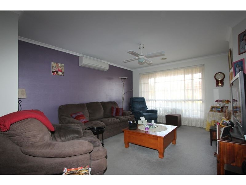 6 Joanna Place, Goulburn NSW 2580