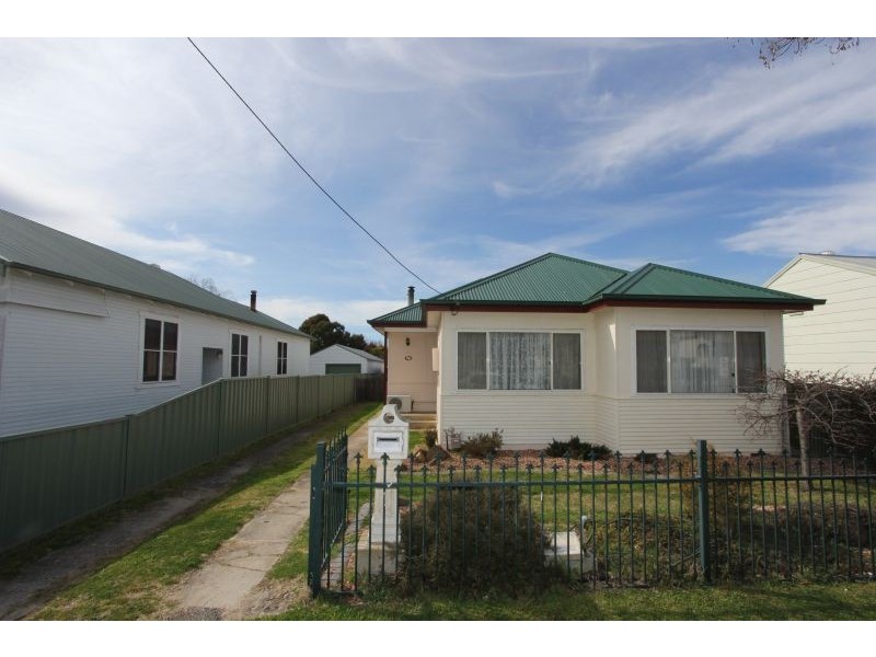 25 George Street, Goulburn NSW 2580