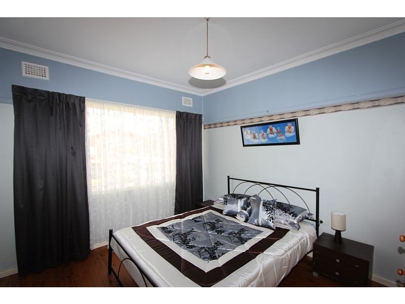 25 George Street, Goulburn NSW 2580