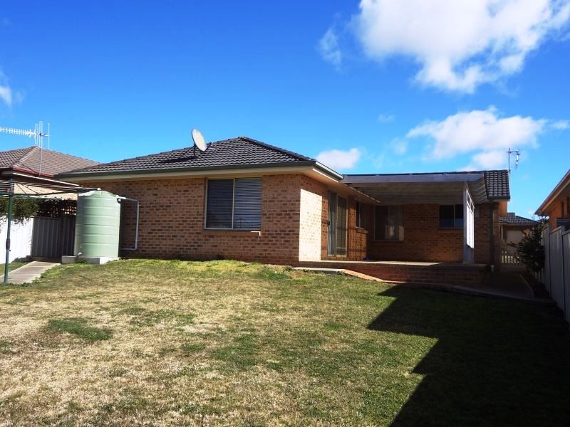 11 Beverley Close, Goulburn NSW 2580
