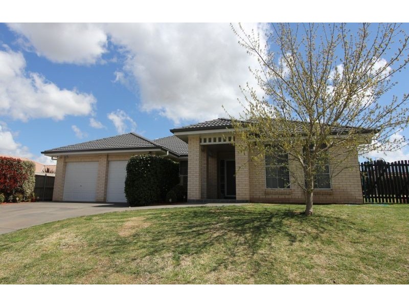 10 Clancy Place, Goulburn NSW 2580