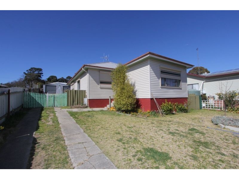 21 Hollis Avenue, Goulburn NSW 2580