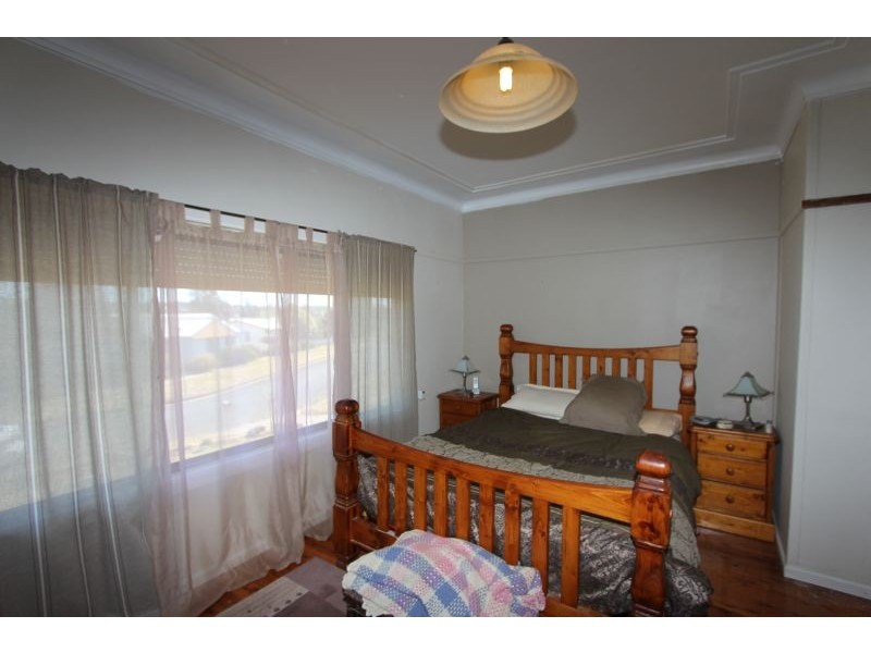 21 Hollis Avenue, Goulburn NSW 2580