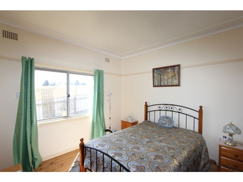 21 Hollis Avenue, Goulburn NSW 2580