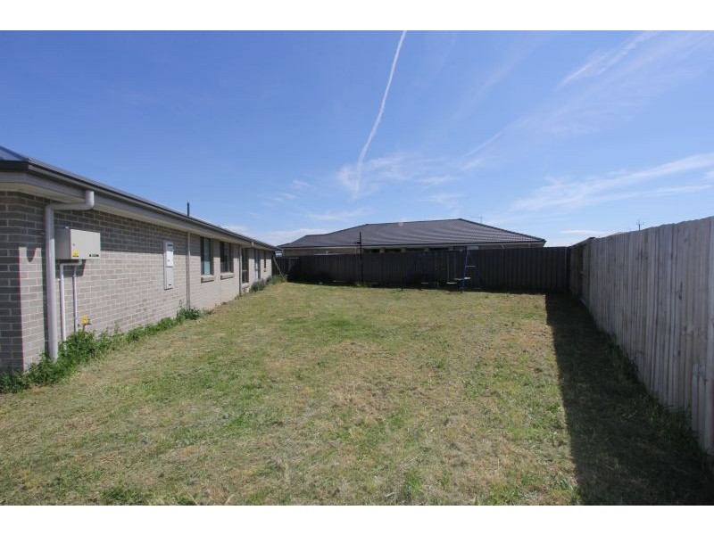 26 Wright Place, Goulburn NSW 2580
