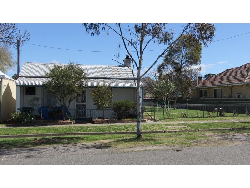 24 Chantry Street, Goulburn NSW 2580