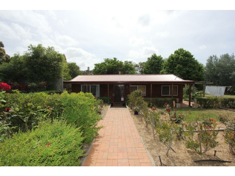 109 Long Street, Goulburn NSW 2580