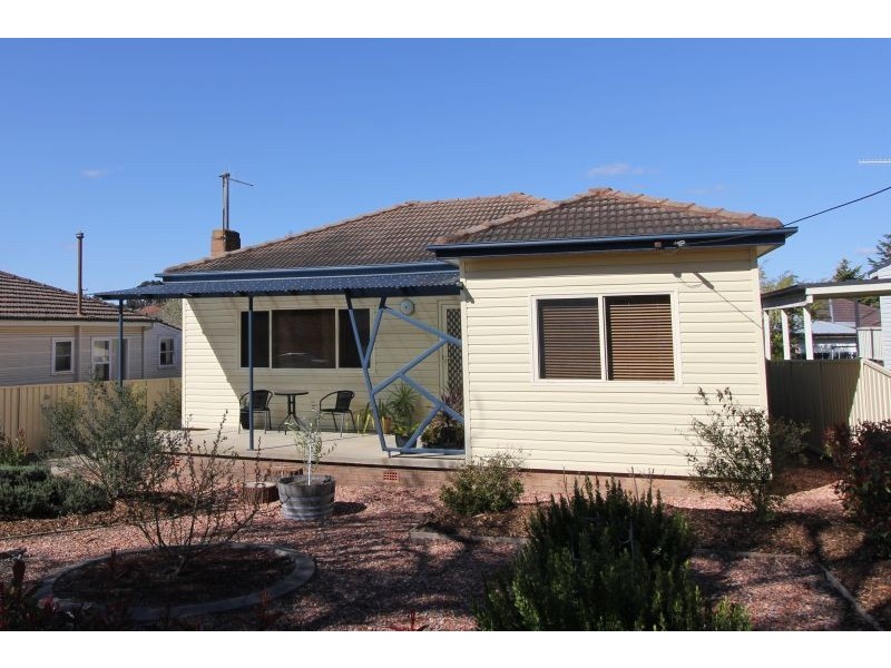 17 Godfrey Street, Goulburn NSW 2580