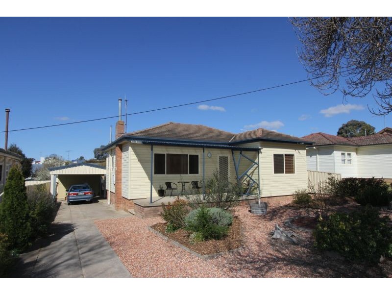 17 Godfrey Street, Goulburn NSW 2580