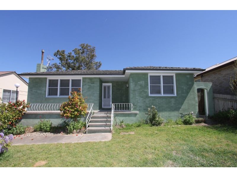 6 Duke Street, Goulburn NSW 2580