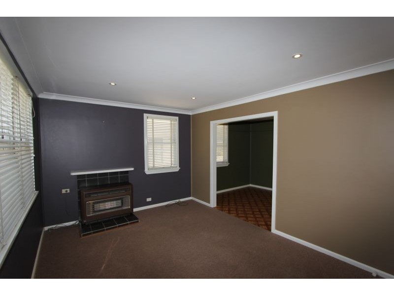 6 Duke Street, Goulburn NSW 2580