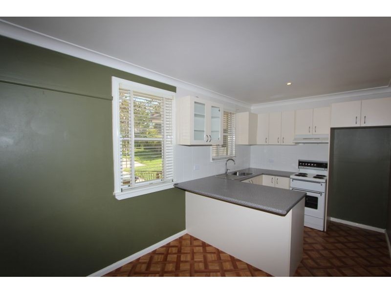 6 Duke Street, Goulburn NSW 2580