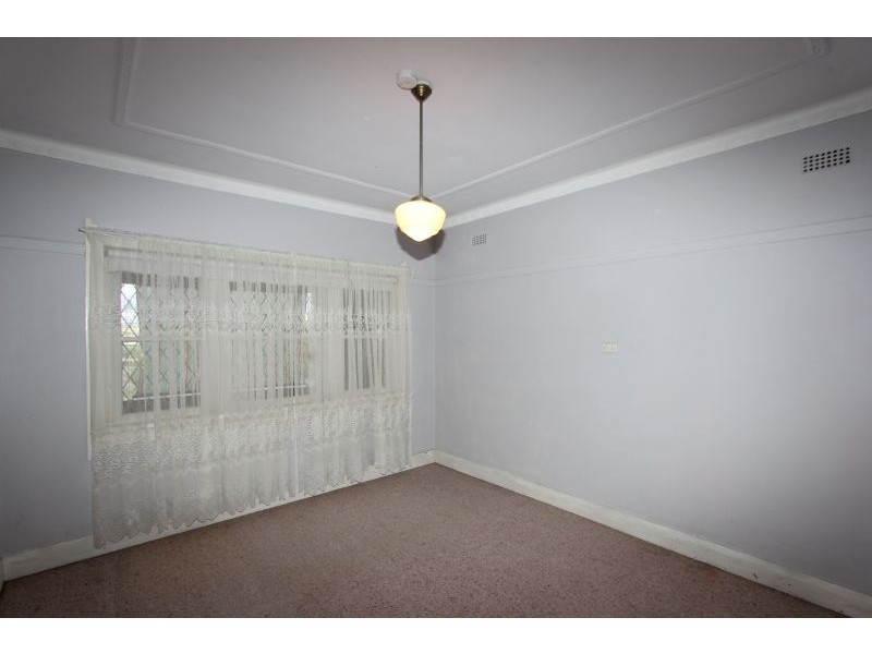 66 Sloane Street, Goulburn NSW 2580