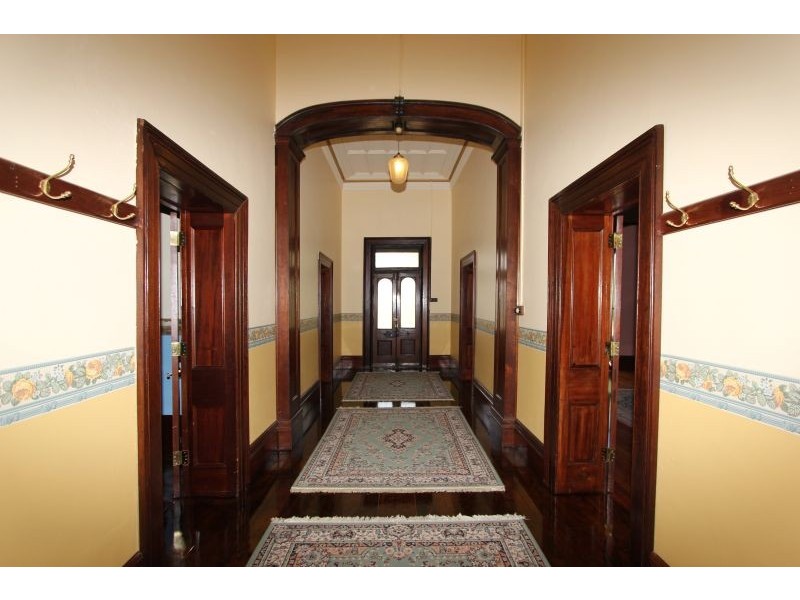 10 Cowper Street, Goulburn NSW 2580