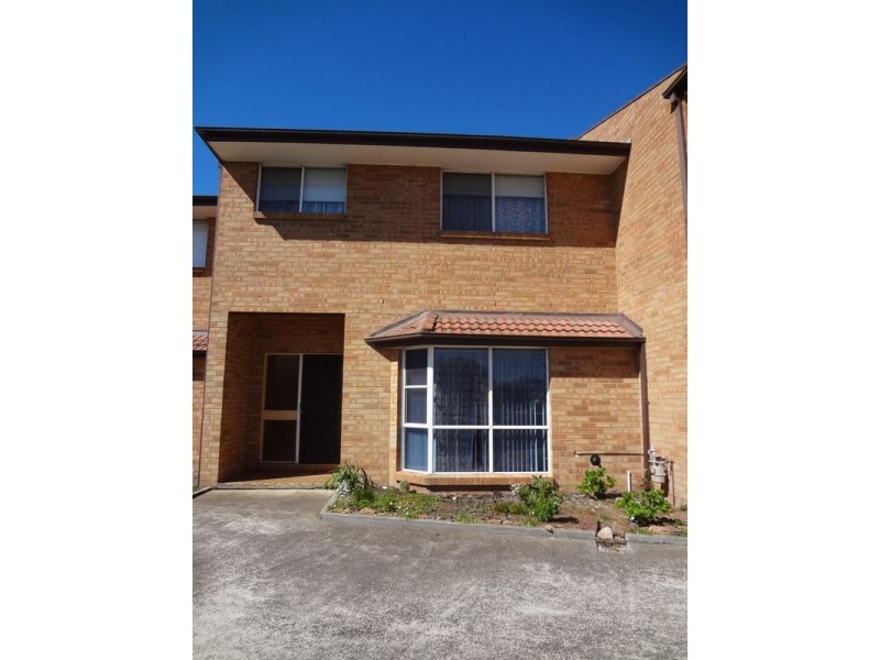 2/72 Lagoon Street, Goulburn NSW 2580