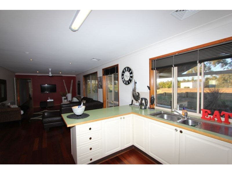 166 Ducks Lane, Goulburn NSW 2580