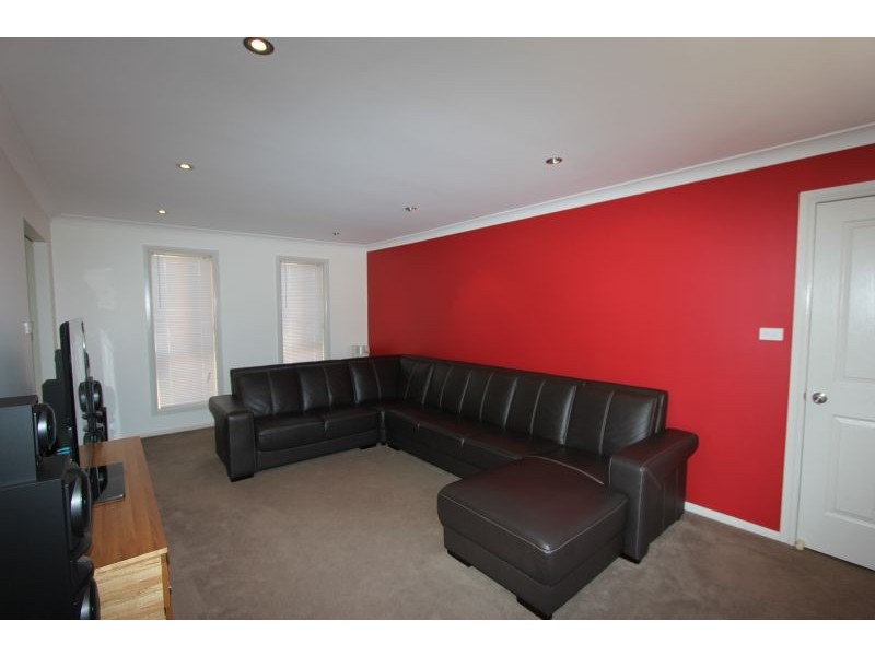 13 Wright Place, Goulburn NSW 2580