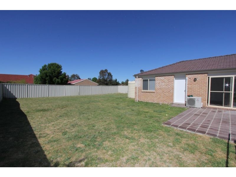 13 Wright Place, Goulburn NSW 2580