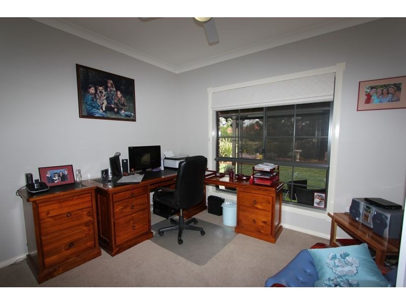 6 James Place, Goulburn NSW 2580