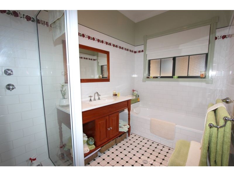 6 James Place, Goulburn NSW 2580