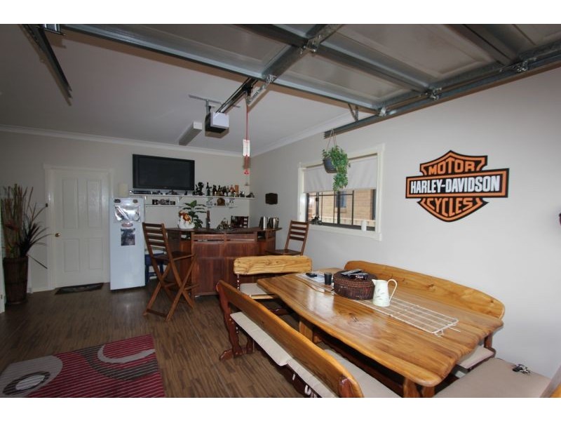 6 James Place, Goulburn NSW 2580