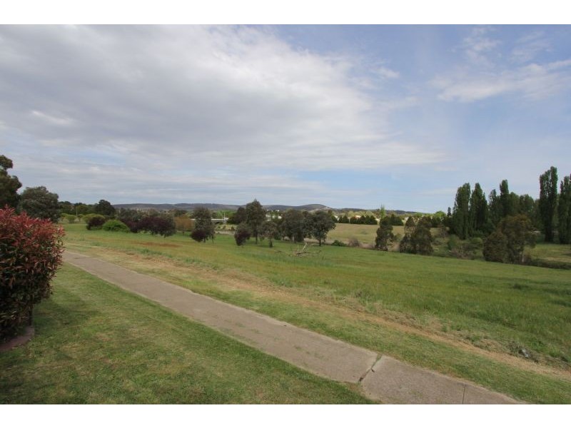 44 Jacqua Avenue, Goulburn NSW 2580