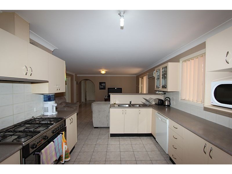 44 Jacqua Avenue, Goulburn NSW 2580