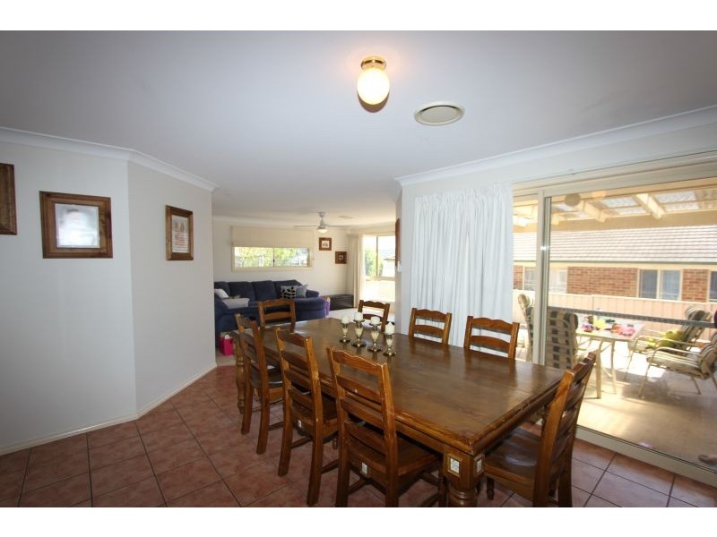 8 Constantina Circuit, Goulburn NSW 2580