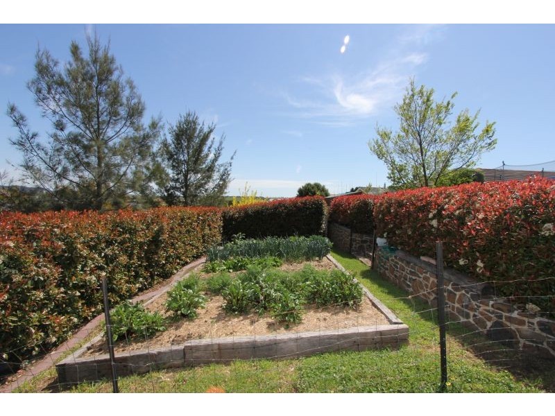 8 Constantina Circuit, Goulburn NSW 2580