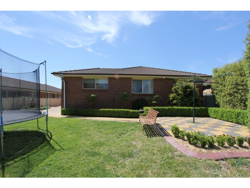8 Constantina Circuit, Goulburn NSW 2580