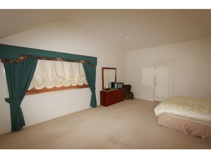 26 Constantina Circuit, Goulburn NSW 2580