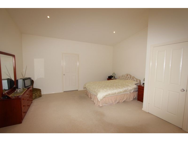 26 Constantina Circuit, Goulburn NSW 2580