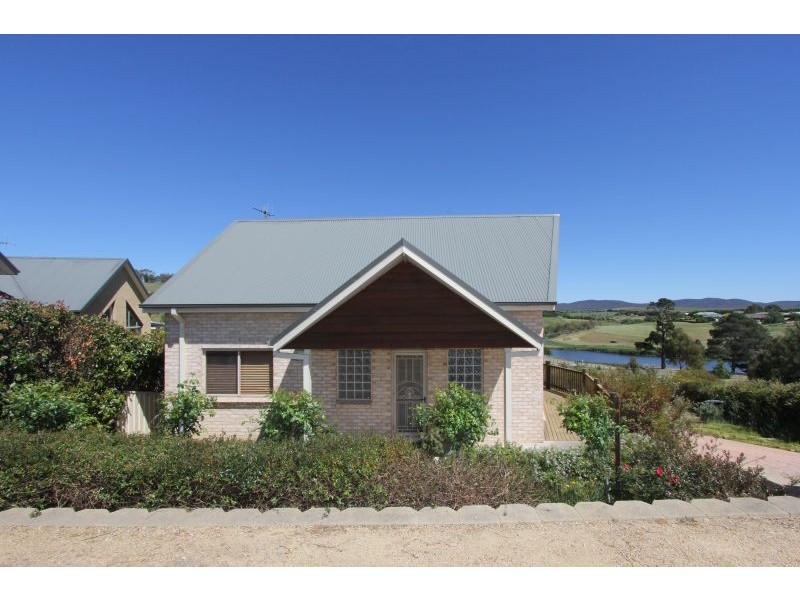 26 Constantina Circuit, Goulburn NSW 2580