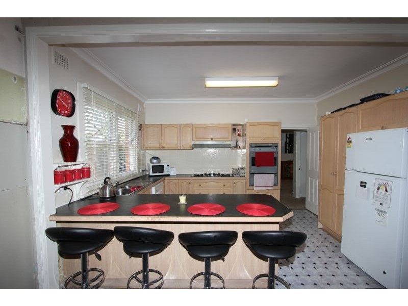 11 Francis Street, Goulburn NSW 2580