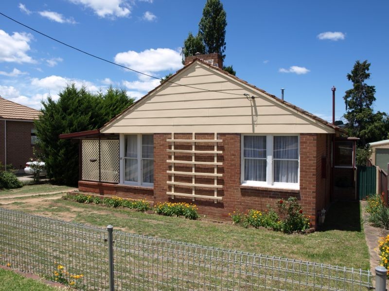 13 Hume Street, Goulburn NSW 2580