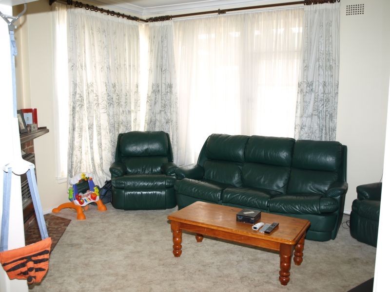 13 Hume Street, Goulburn NSW 2580