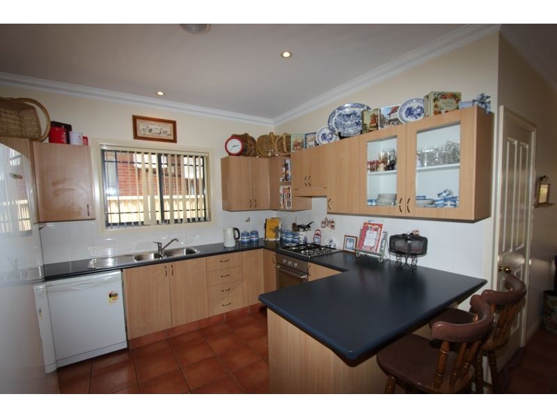 11 Bishop Street, Goulburn NSW 2580