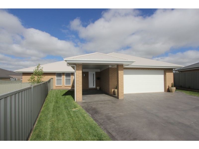 3 Ash Close, Goulburn NSW 2580