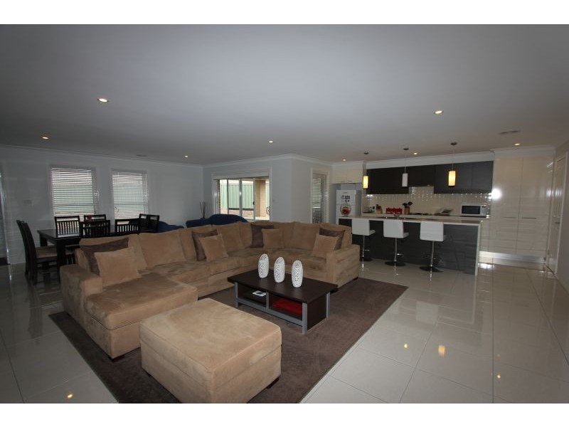 3 Ash Close, Goulburn NSW 2580