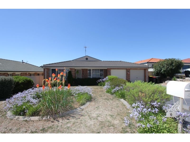 6 Joanna Place, Goulburn NSW 2580